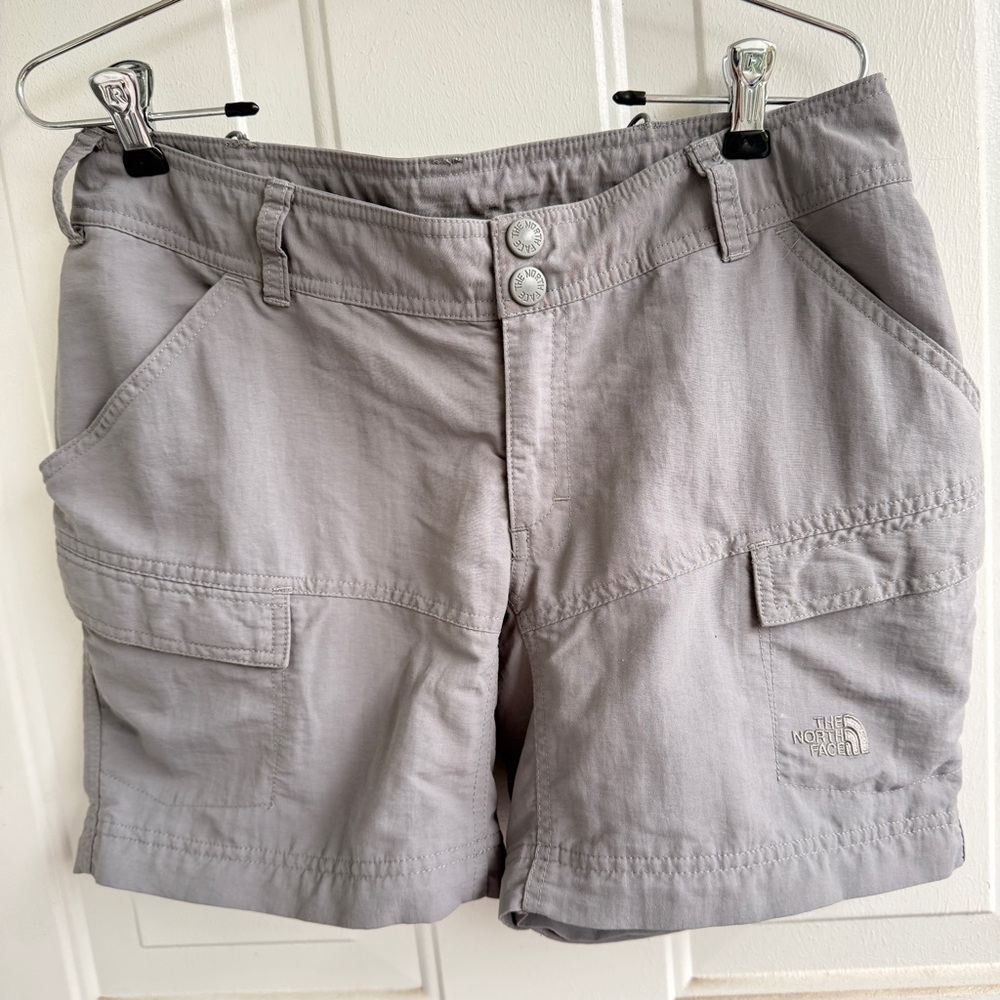 The North Face Women’s Hiking‎ Shorts | Size 6 | Dark Gray | Outdoor-Ready